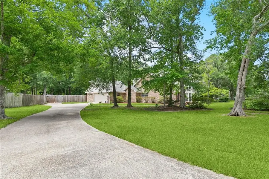 129 Century Oak Lane, Mandeville, LA 70471 - Image #3
