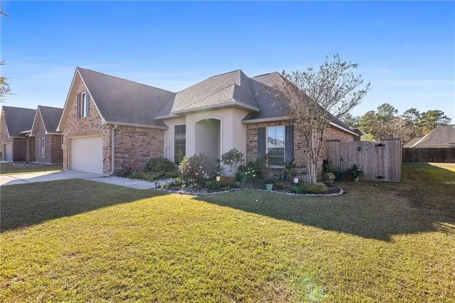 42155 Broderick Avenue, Ponchatoula, LA 70454 - Image #2