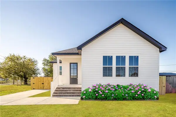 1702 Schnell Drive, Arabi, LA 70032