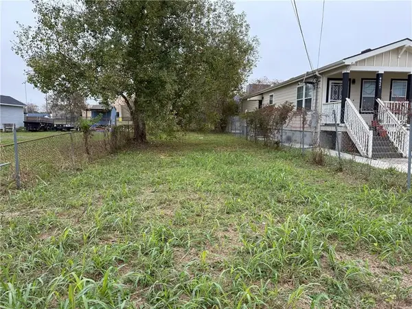 4525 America Street, New Orleans, LA 70126