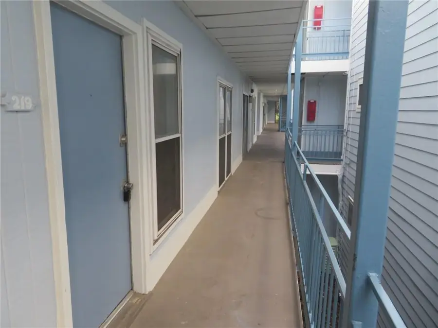 318 Lake Marina Avenue #219, New Orleans, LA 70124 - Image #2