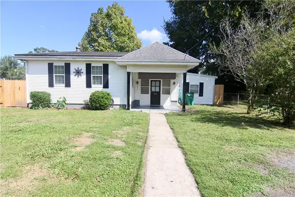 213 Transcontinental Drive, Metairie, LA 70001
