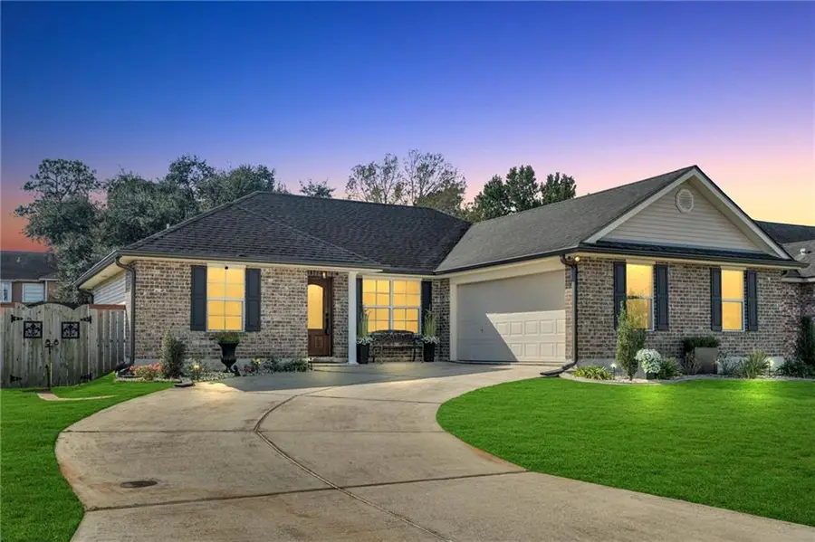 2446 Ave Mont Martre Avenue, Terrytown, LA 70056 - #2