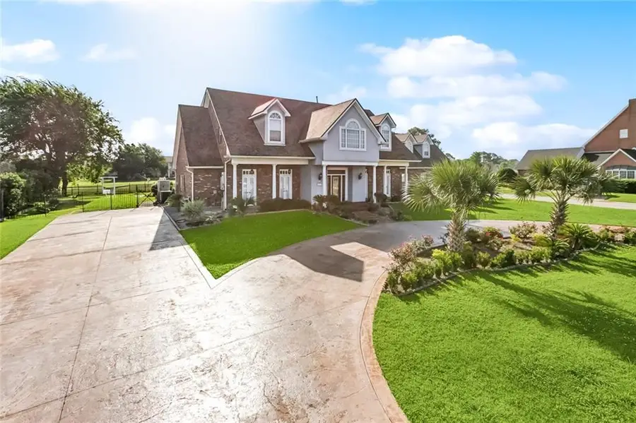 3633 Lake Michel Court, Gretna, LA 70056 - Image #3