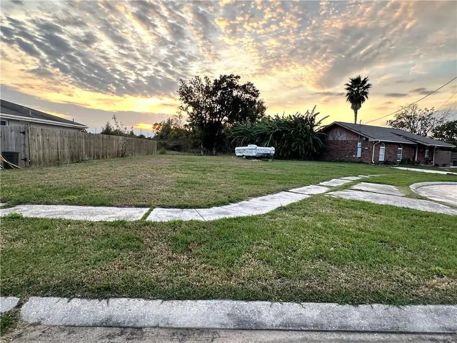 2605 Shannon Drive, Violet, LA 70092 - Image #2