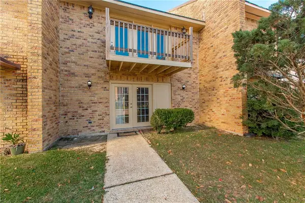 305 Ormond Meadows Drive #B, Destrehan, LA 70047