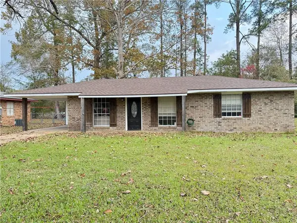 1202 Mockingbird Lane, Oakdale, LA 71463