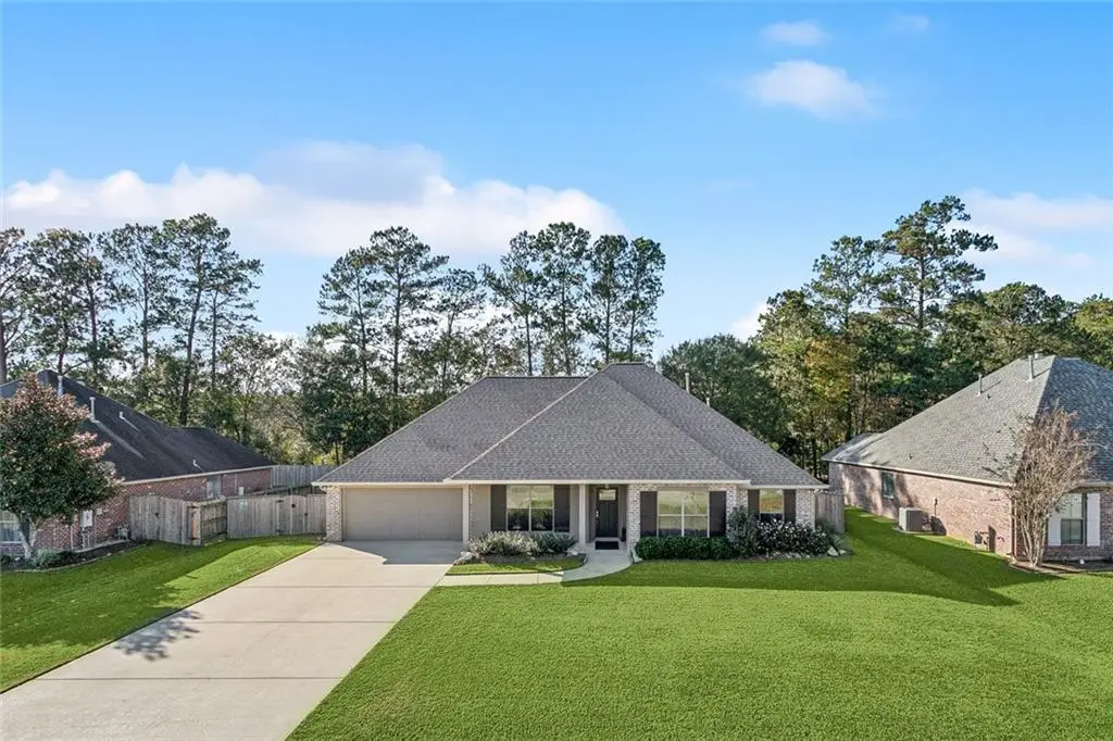 509 W Seabiscuit Loop, Madisonville, LA 70447 - Image #1