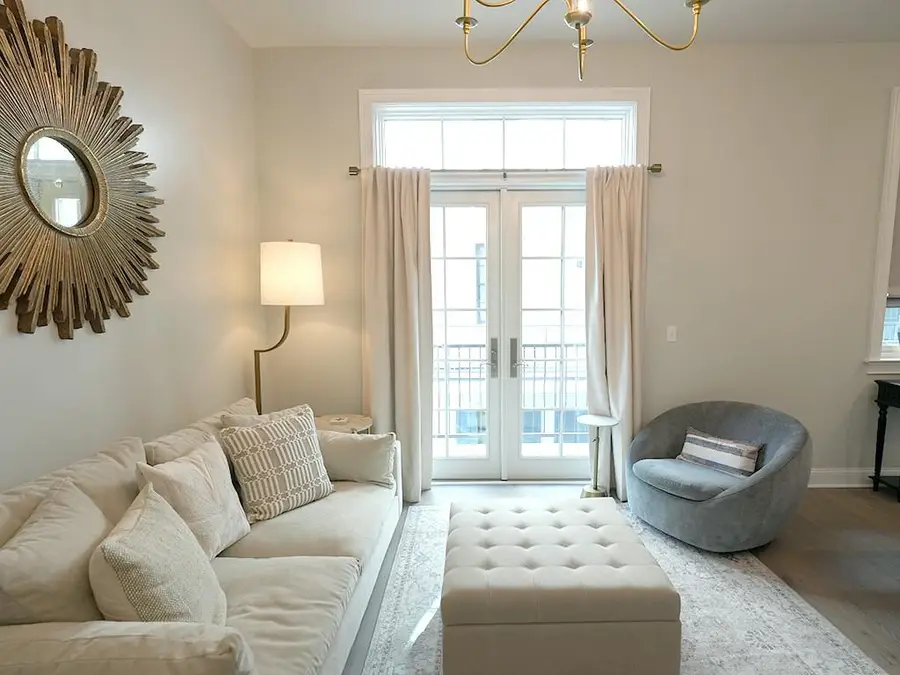 731 St Charles Avenue #305, New Orleans, LA 70130 - Image #2