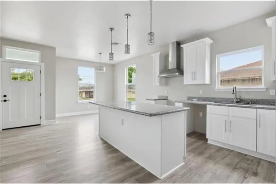 4635 Longfellow Drive, New Orleans, LA 70127 - #2