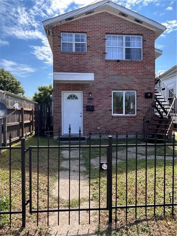 1213 15 Alvar Street, New Orleans, LA 70117 - Image #2