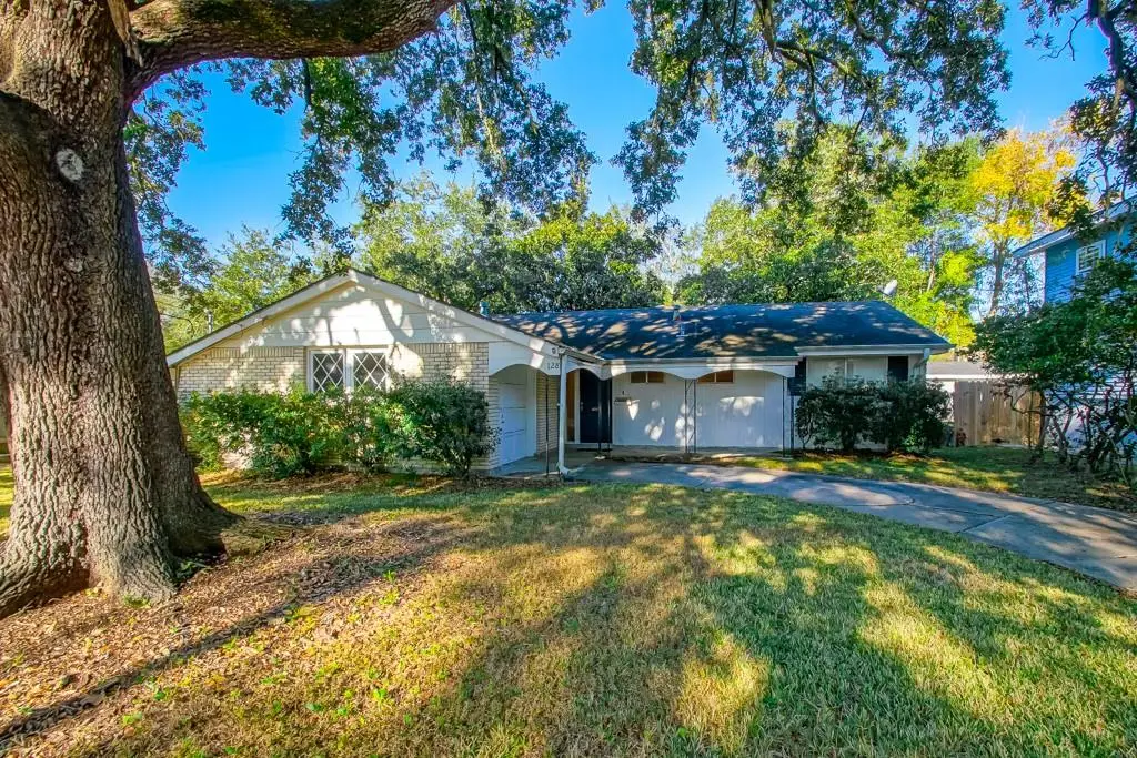 128 Phyllis Court, River Ridge, LA 70123 - Image #1