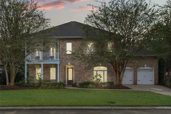 50 Fairway Oaks Drive, New Orleans, LA 70131