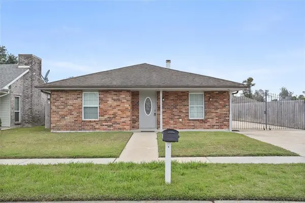 3012 Oak Drive, Violet, LA 70092