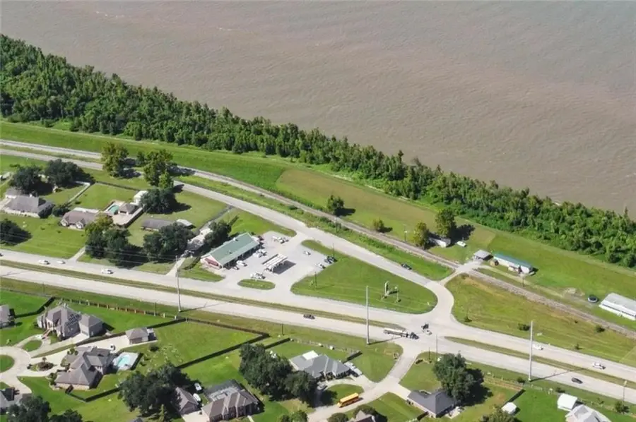 12853 Hwy 23 Highway, Belle Chasse, LA 70037 - Image #2