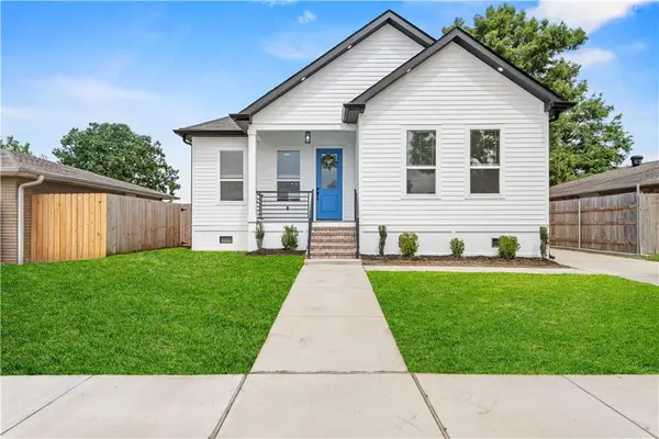 3312 Dauterive Drive, Chalmette, LA 70043