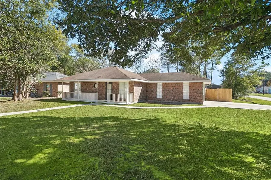 100 Cedar Ridge Court, Slidell, LA 70460 - Image #2