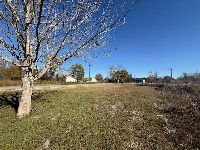 2441 Lamanche Street, New Orleans, LA 70117 - Image #3