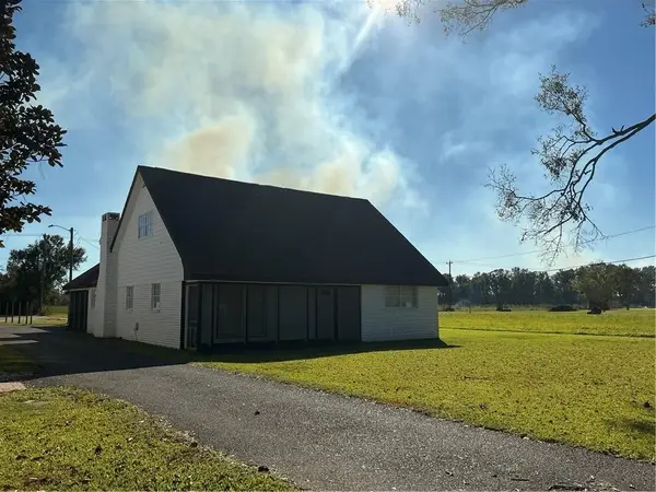 4361 Bayou Black Drive, Houma, LA 70360