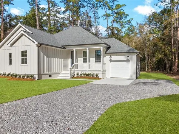 22491 Treadaway Street, Mandeville, LA 70471