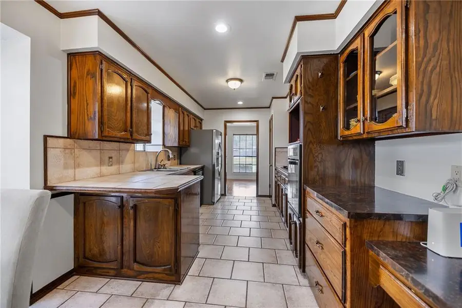 13645 Ridgeview Drive, Baton Rouge, LA 70801 - #2