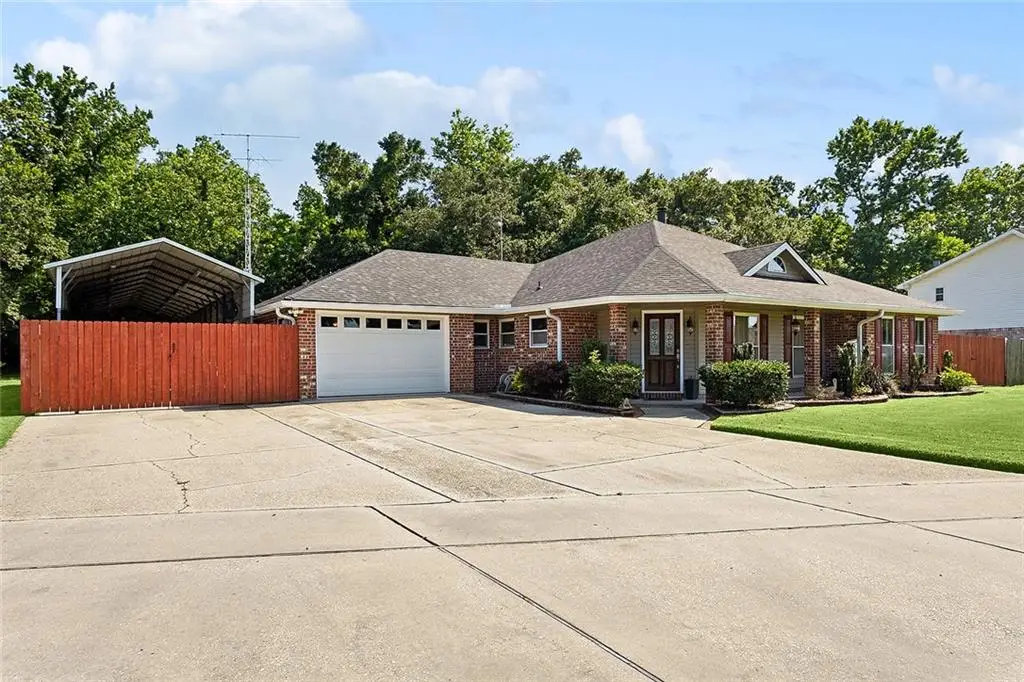 3 South Lake Court, Violet, LA 70092 - Image #1