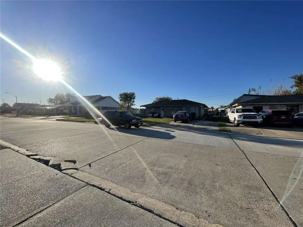 900 Wayne Avenue, Bridge City, LA 70094 - Image #1