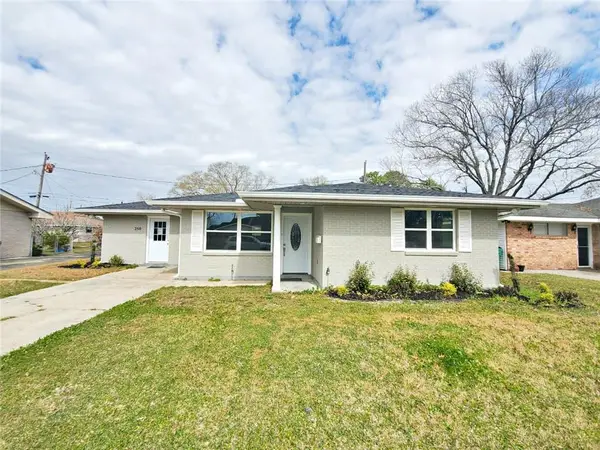 250 Willow Drive, Gretna, LA 70053