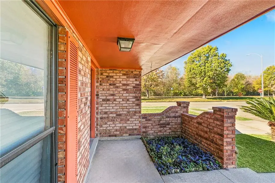 11100 Ivy Lane, New Orleans, LA 70128 - Image #3