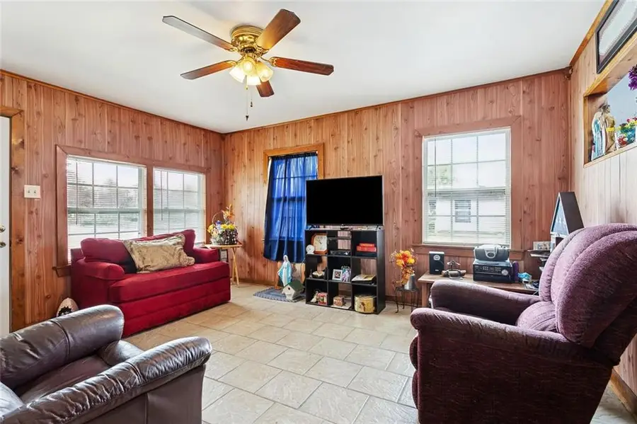 3144 Claire Avenue, Gretna, LA 70053 - Image #3