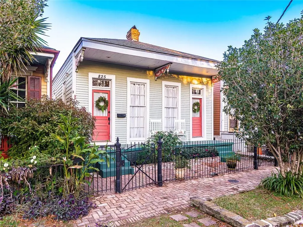 825 Fourth Street, New Orleans, LA 70130 - Image #1