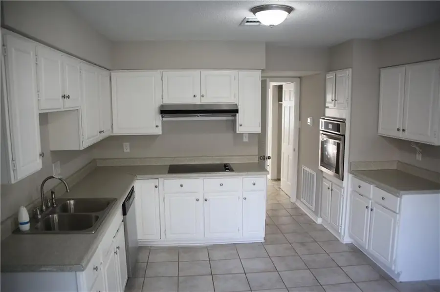 5630 Wimbledon Court, New Orleans, LA 70131 - Image #2