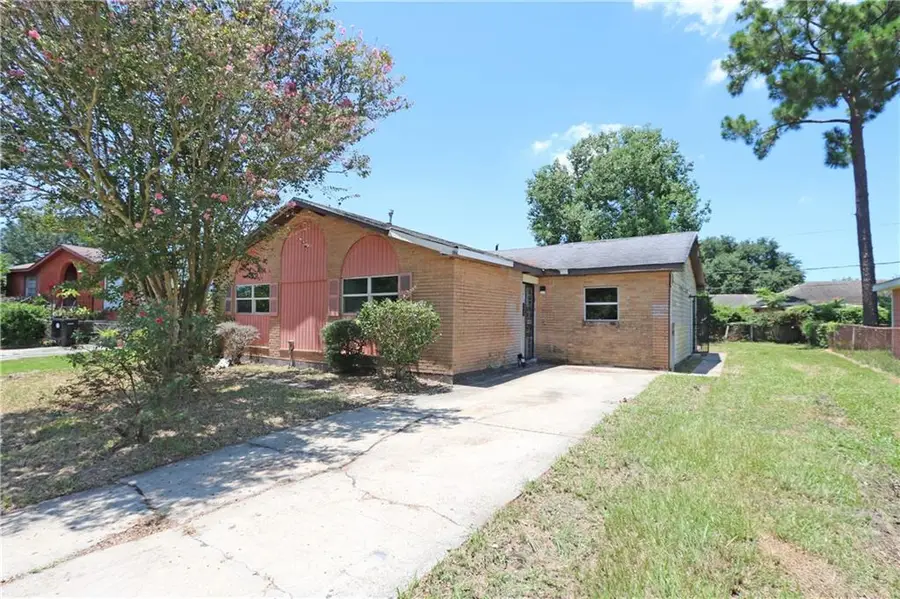 609 Majestic Place, New Orleans, LA 70114 - Image #2