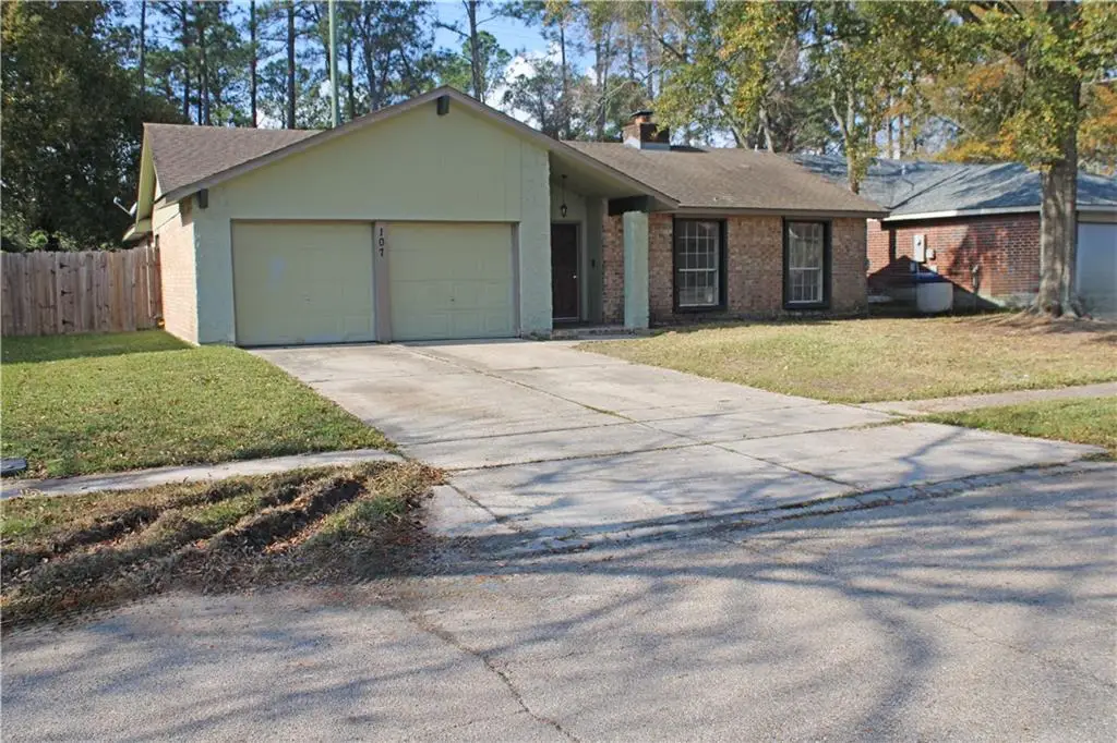 107 W Queens Drive, Slidell, LA 70458 - Image #1