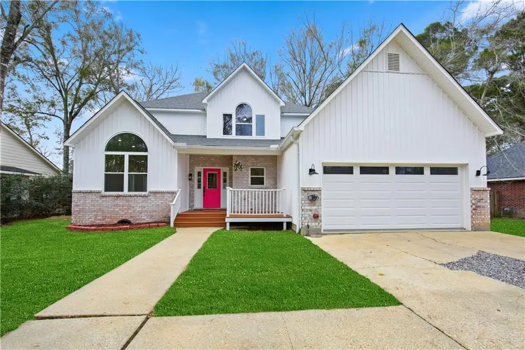 209 Richland Drive E, Mandeville, LA 70448 - Image #1