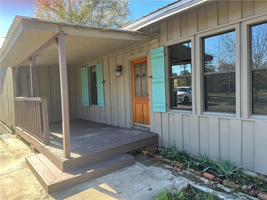 210 Holly Moore Drive, Pineville, LA 71360 - Image #2