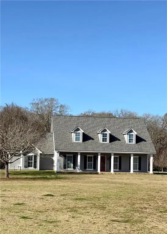 303 Cypress Hills Drive, Bunkie, LA 71322