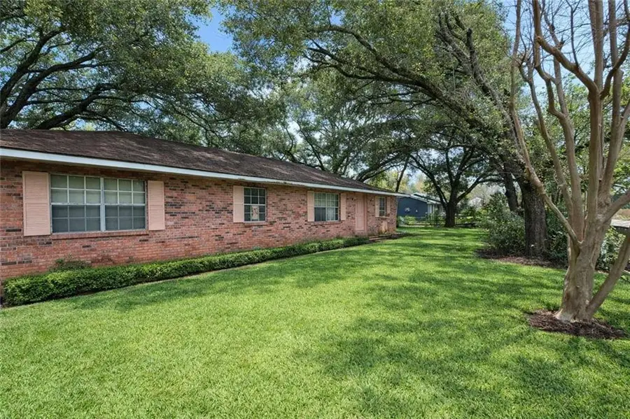 7166 Tommy James Lane, Jackson, LA 70748 - Image #2