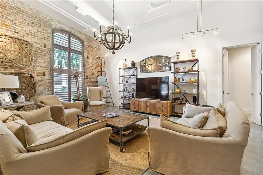 840 Tchoupitoulas Street #101, New Orleans, LA 70130 - Image #2