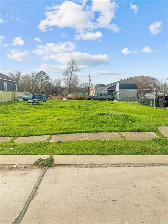 2230 Fats Domino Avenue, New Orleans, LA 70117