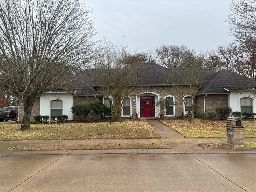 6401 Bayou Crossing Drive, Alexandria, LA 71303 - Image #1