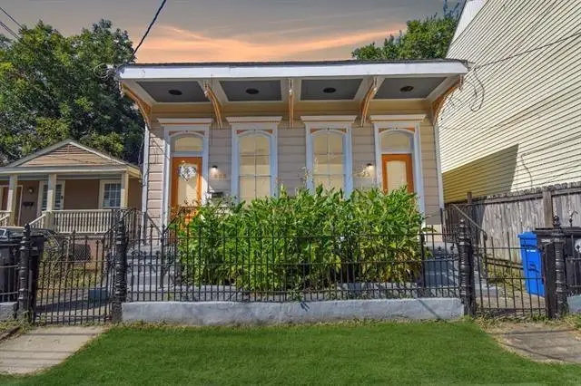 822 24 Josephine Street, New Orleans, LA 70130 - #1