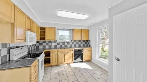 5165 Dueling Oaks Avenue, Marrero, LA 70072 - Image #3