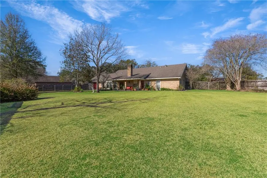 3916 Avenue Bonne Terre Avenue, New Iberia, LA 70563 - Image #2