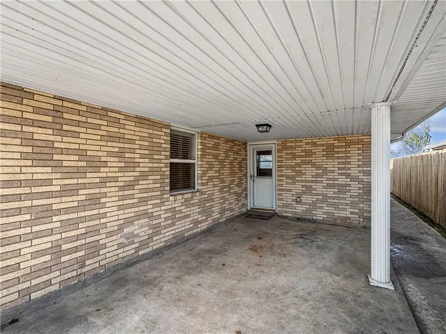 3304 Corinne Drive, Chalmette, LA 70043 - Image #2