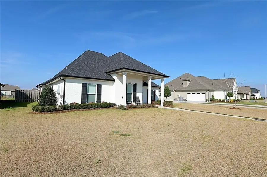 445 Rosella Drive, Thibodaux, LA 70301 - Image #2