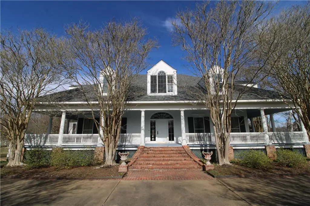 6206 Twin Bridges Road, Alexandria, LA 71303 - #1