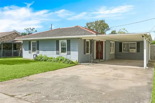 8 Coffee Drive, Chalmette, LA 70043