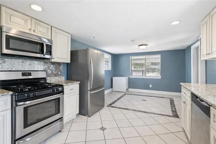 8 Coffee Drive, Chalmette, LA 70043 - Image #3