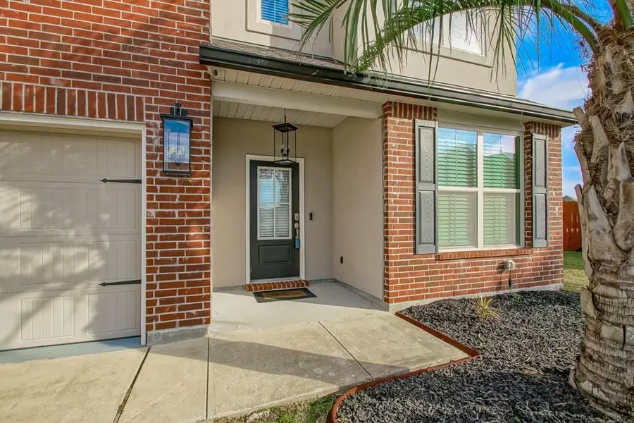 229 W Lake Court, Slidell, LA 70461 - #2